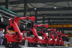 <strong>辽宁质量强链成就斐然 工业机械人跑出“</strong>